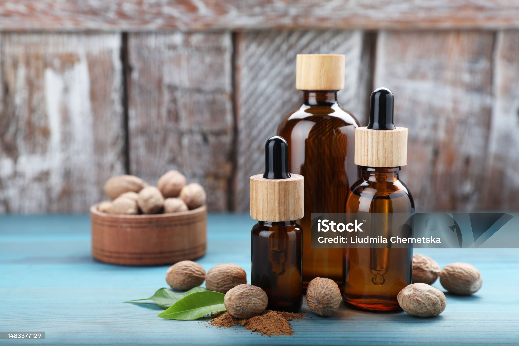 Nutmeg oil nuts and powder
